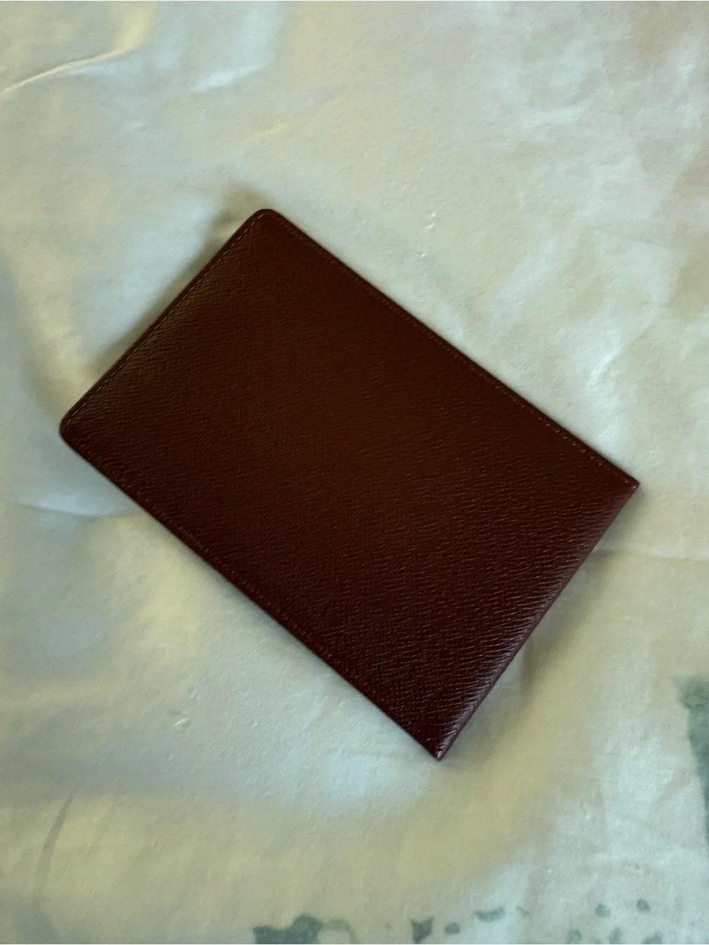 Louis Vuitton Taiga leather picture ID or card holder wallet